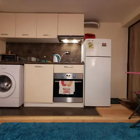 Cute Studio Apartment